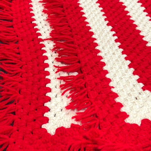 Vintage 70s Handstitched Red Off-White Square Crochet Afghan Blanket: 37"x 37" - Picture 9 of 12